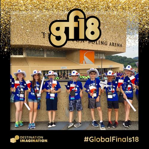 The Lake Pointe Owls pose for a picture at the DI Global Finals.  